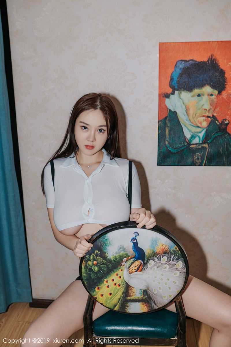 秀人网新人模特赵颖ZY爆乳细腰日系校服首套性感写真