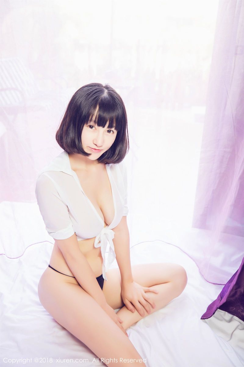 秀人网高挑美女呆呆的瑞bb黑丝美腿内衣诱惑气质写真