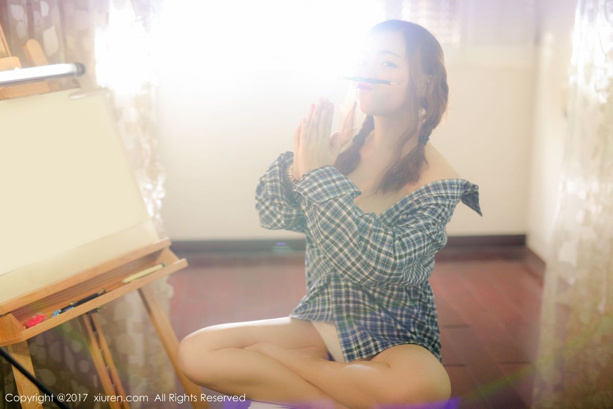 秀人网美女模特陈秋雨职场OL黑丝美腿内衣诱惑私房美图