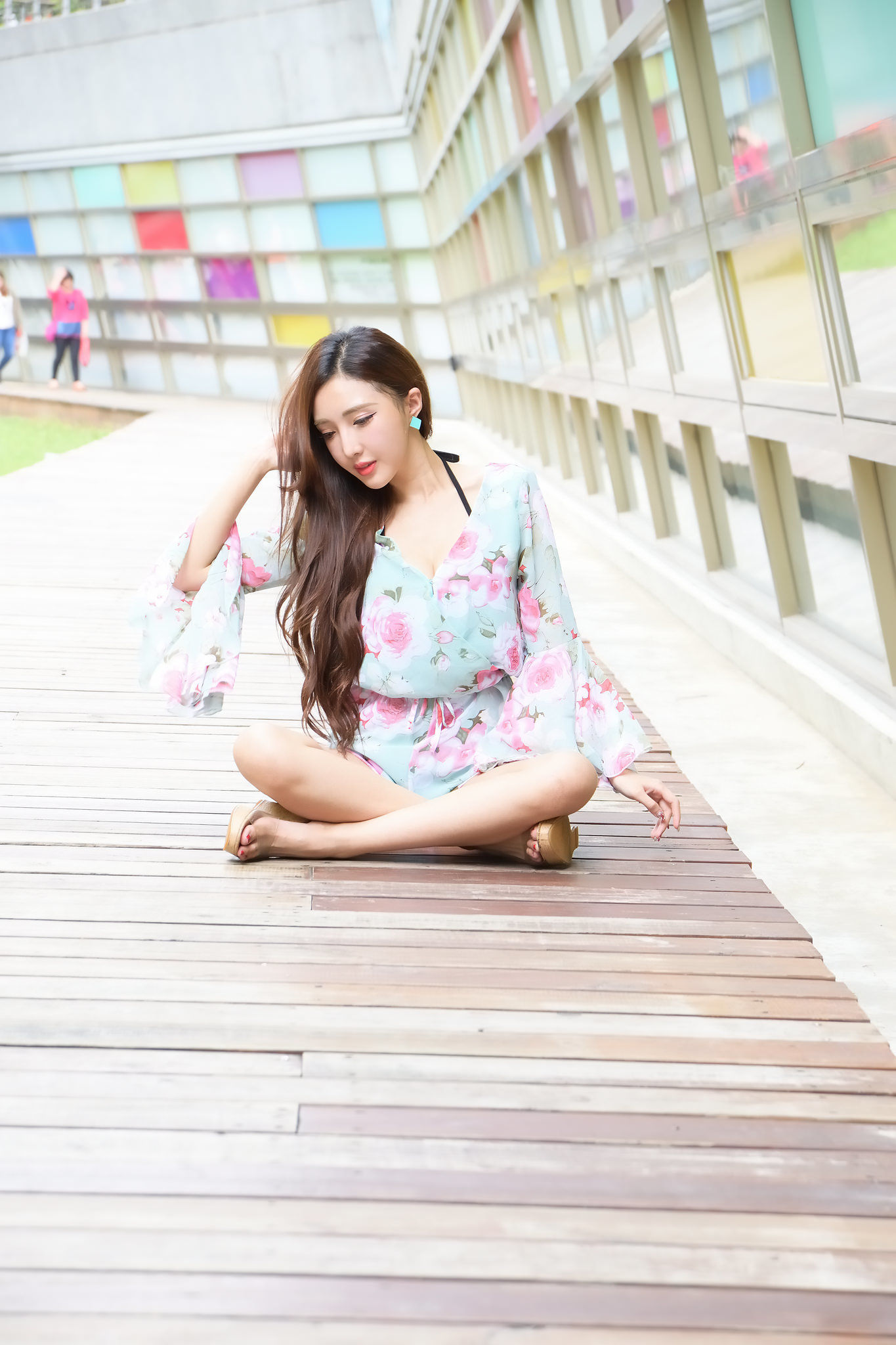 头条女神何潇静(宁静)修长美腿黑丝诱惑销魂蚀骨