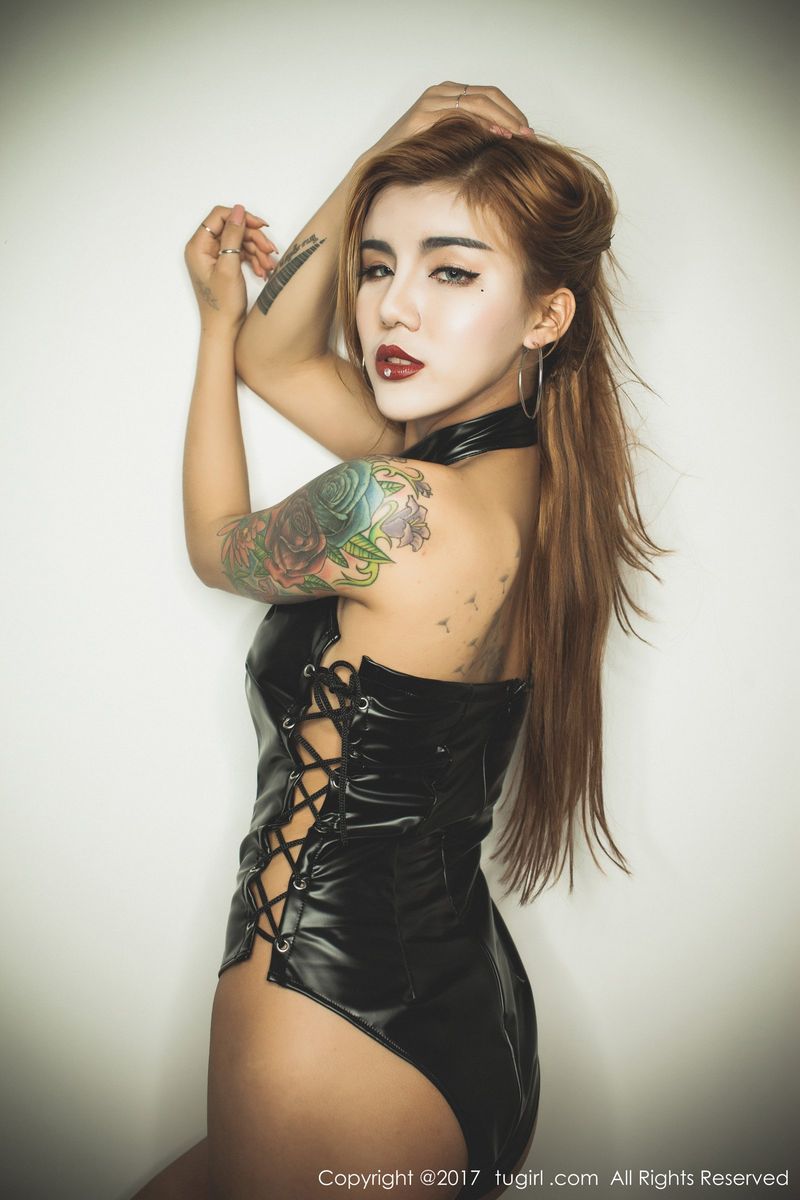 秀人网姐妹花黄炜婷Tina&代子白皙美胸豹纹内衣诱惑写真合集