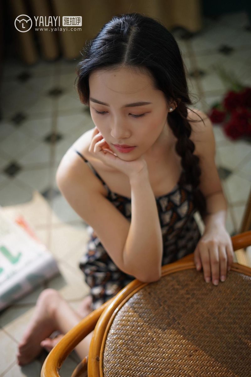 YALAYI雅拉伊清纯美女卡柔民国旗袍初见主题私房写真