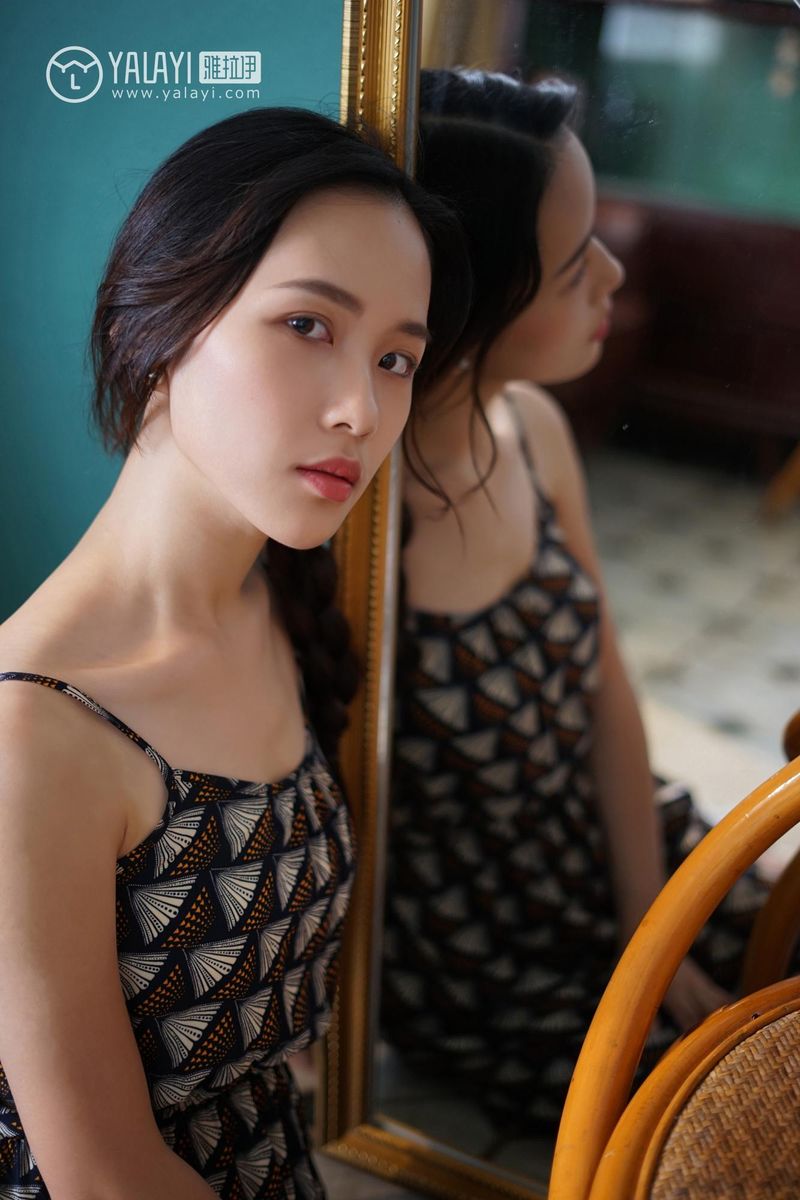 YALAYI雅拉伊清纯美女卡柔民国旗袍初见主题私房写真