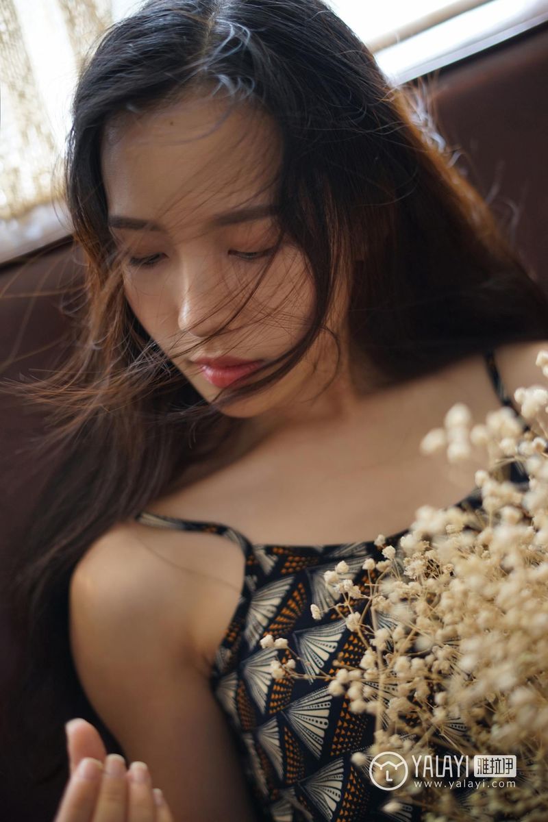 YALAYI雅拉伊清纯美女卡柔民国旗袍初见主题私房写真