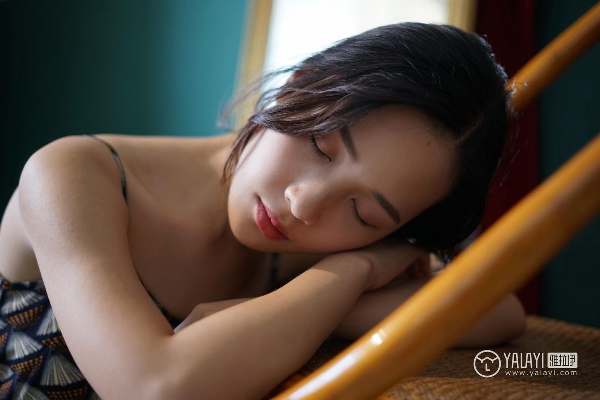 YALAYI雅拉伊清纯美女卡柔民国旗袍初见主题私房写真