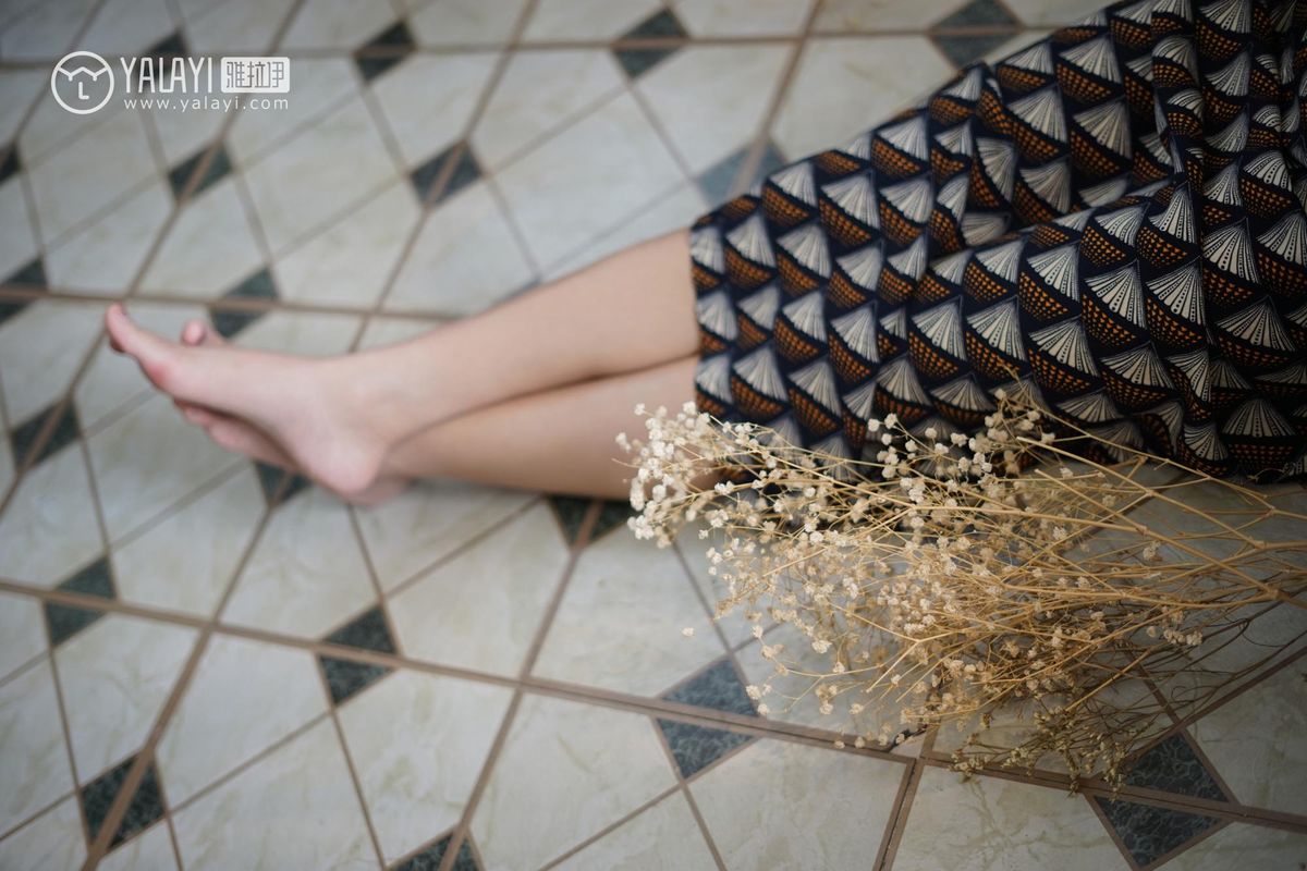 YALAYI雅拉伊清纯美女卡柔民国旗袍初见主题私房写真