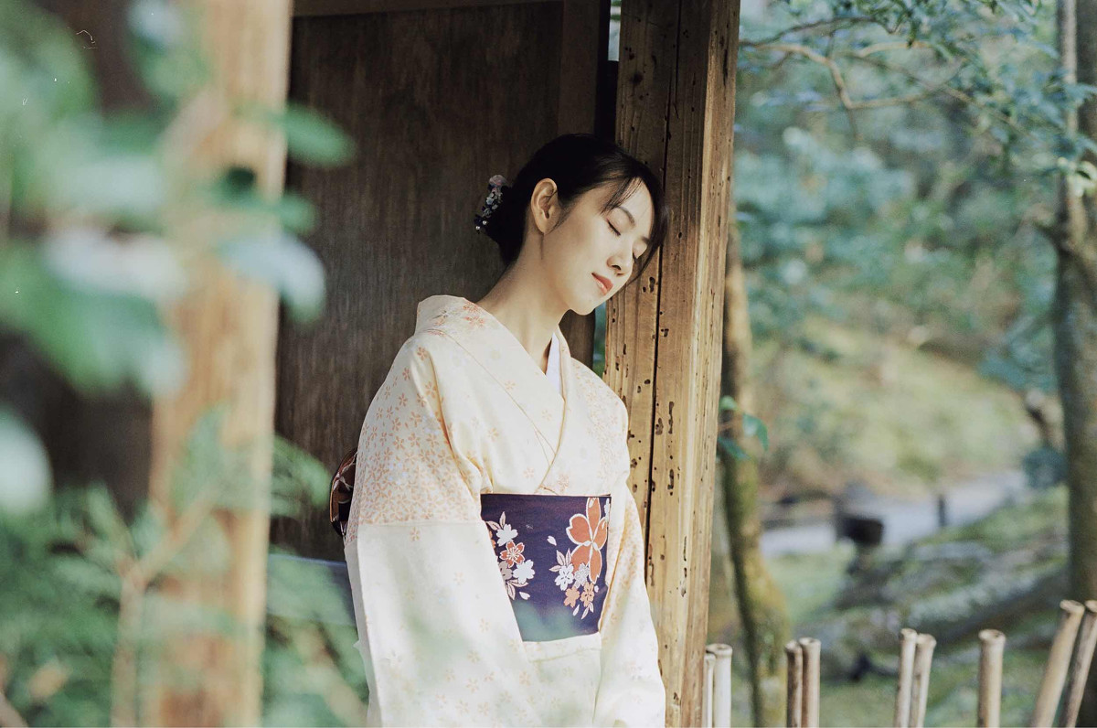 日本良家妇女和服写真