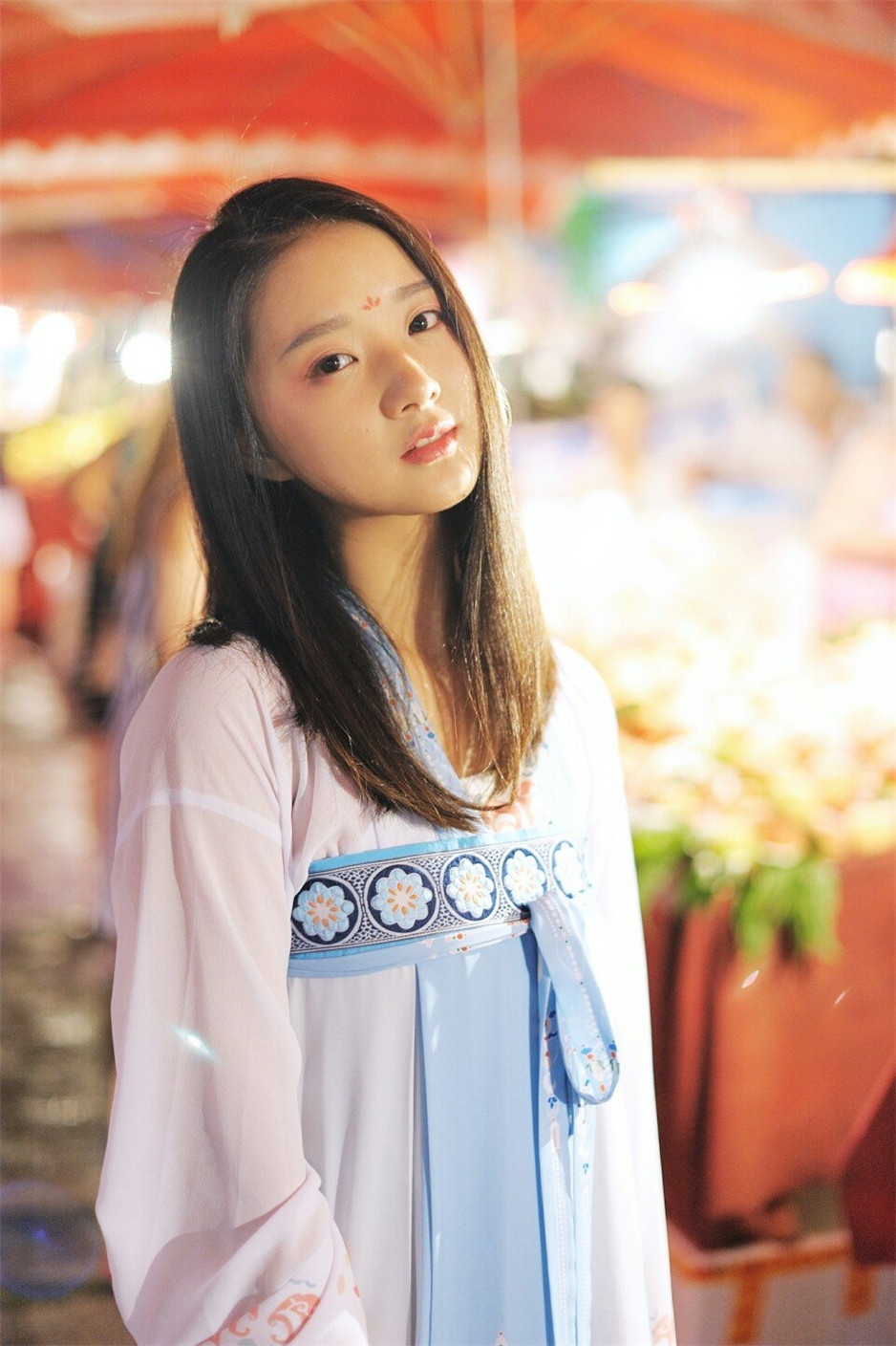 校花廖银玥唯美生活照图片