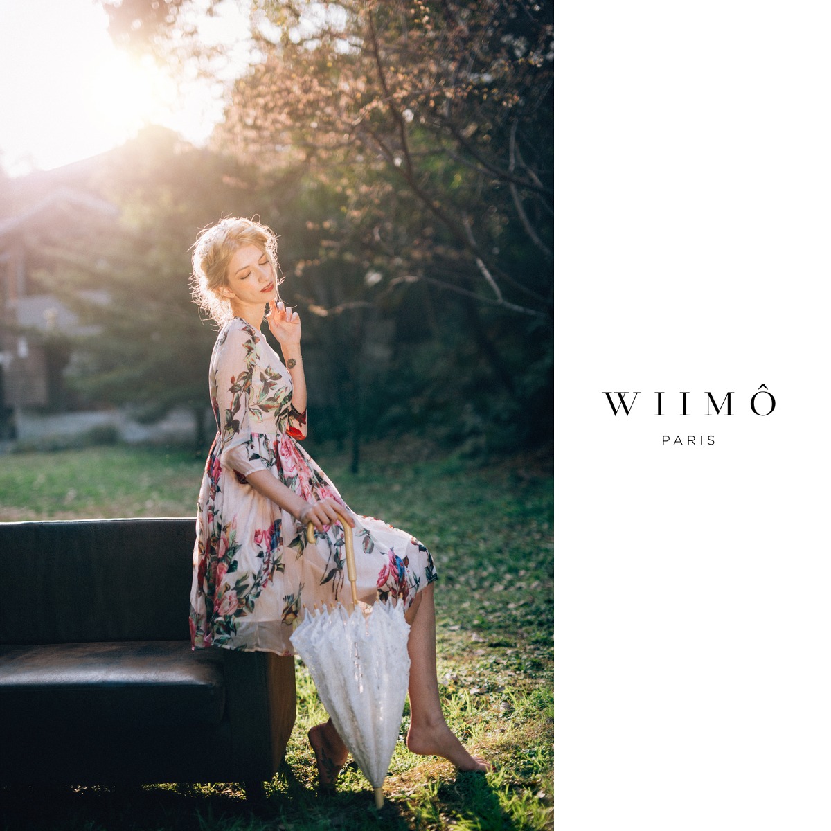 俄罗斯金发红唇美女