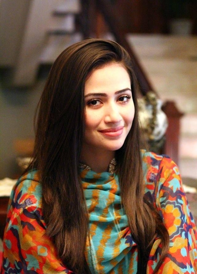 巴基斯坦性感美女明星图片欣赏