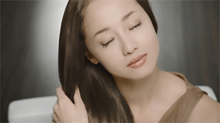 飘逸秀发美女动态图