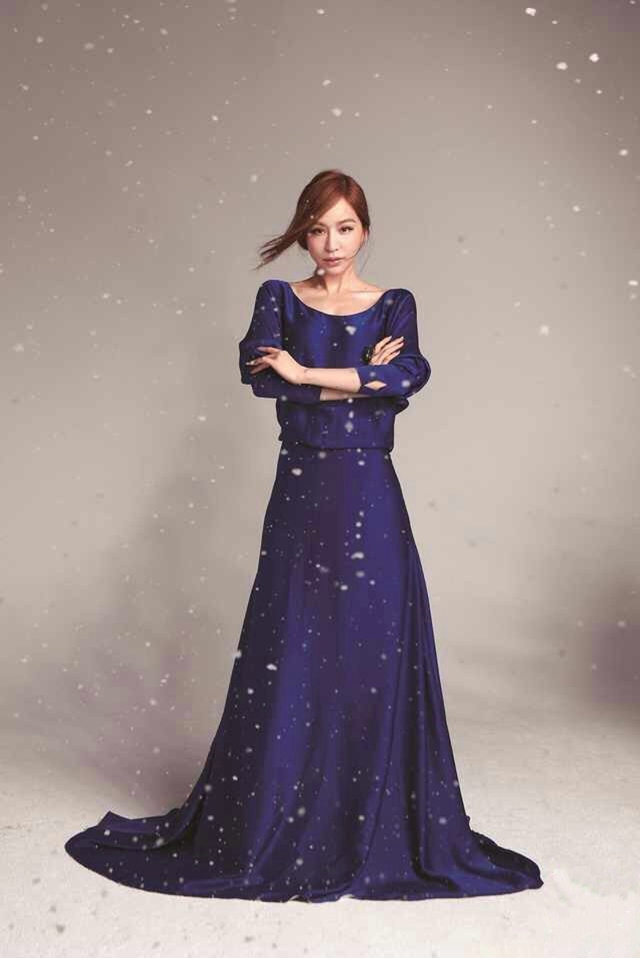 王心凌长裙女王范唯美优雅写真