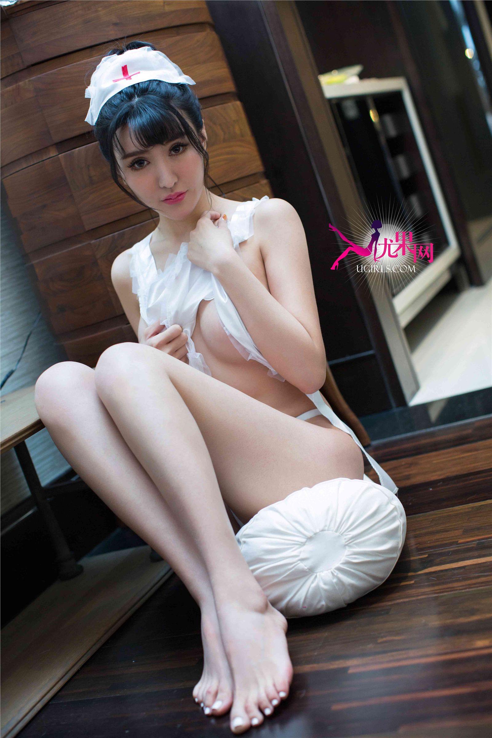 护士美女黛蓓琪私房大秀性感美臀