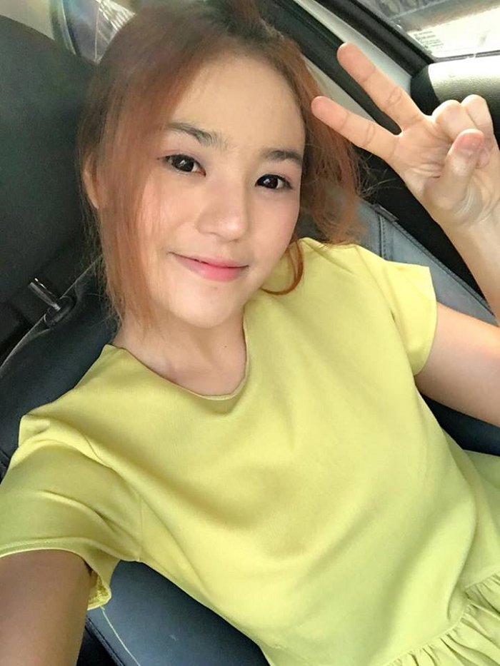 泰国网络美女Tawanrat私房照自拍图片