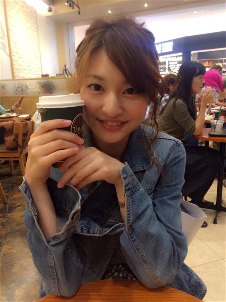 美女校花芥田爱菜美私房照甜美迷人