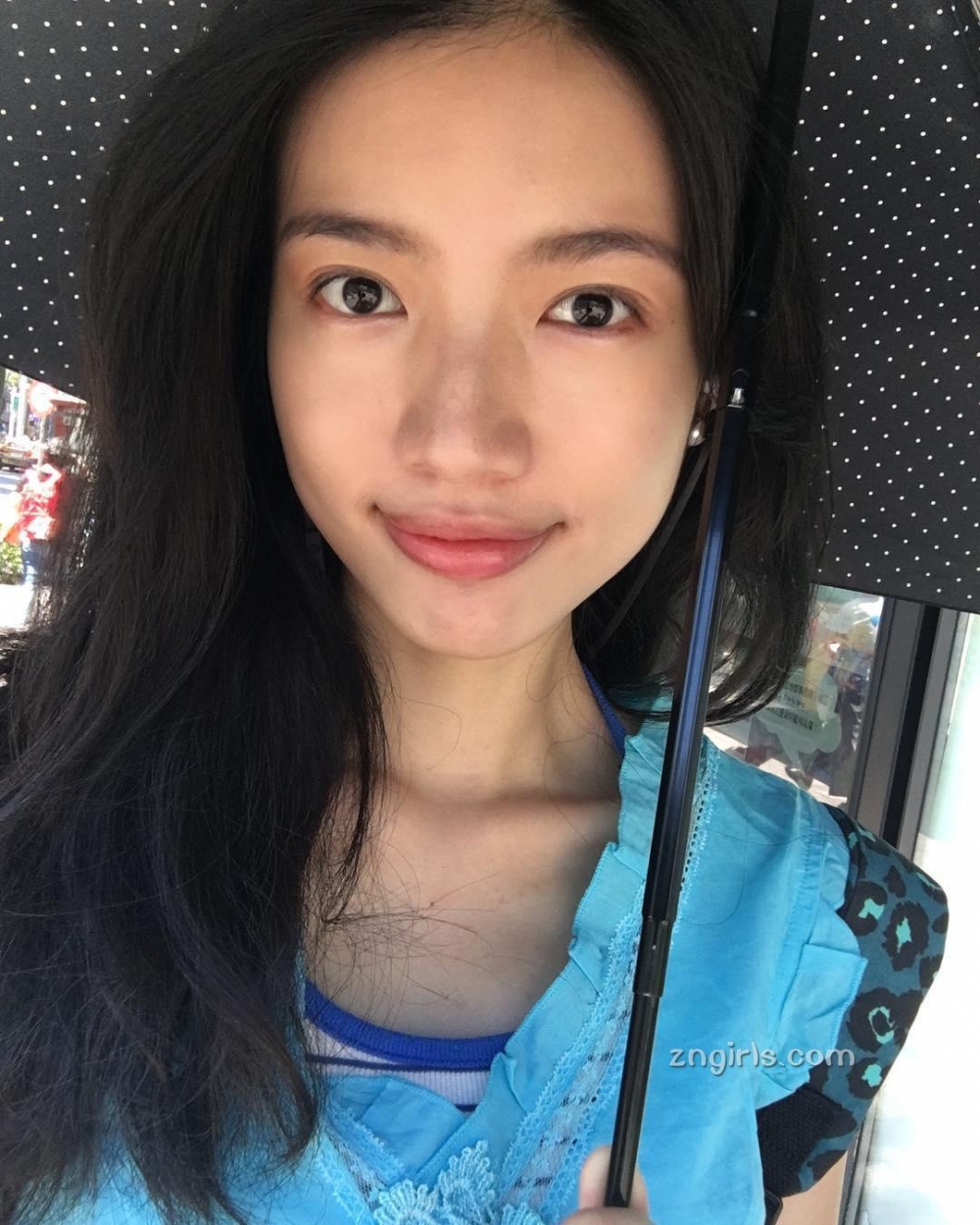 台湾美女校花吴若玄生活自拍照