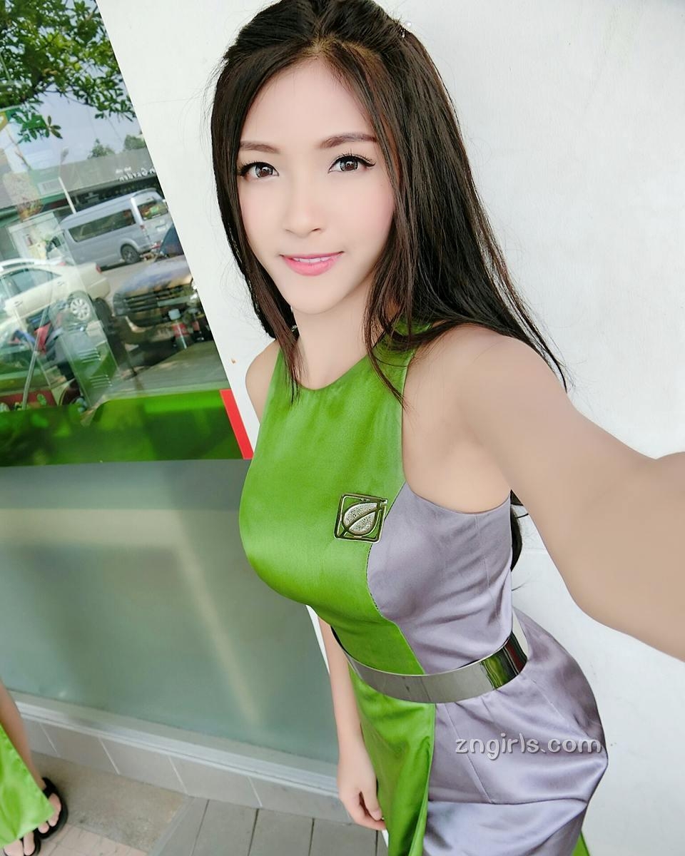 泰国美女Maneeya自拍美照清纯迷人