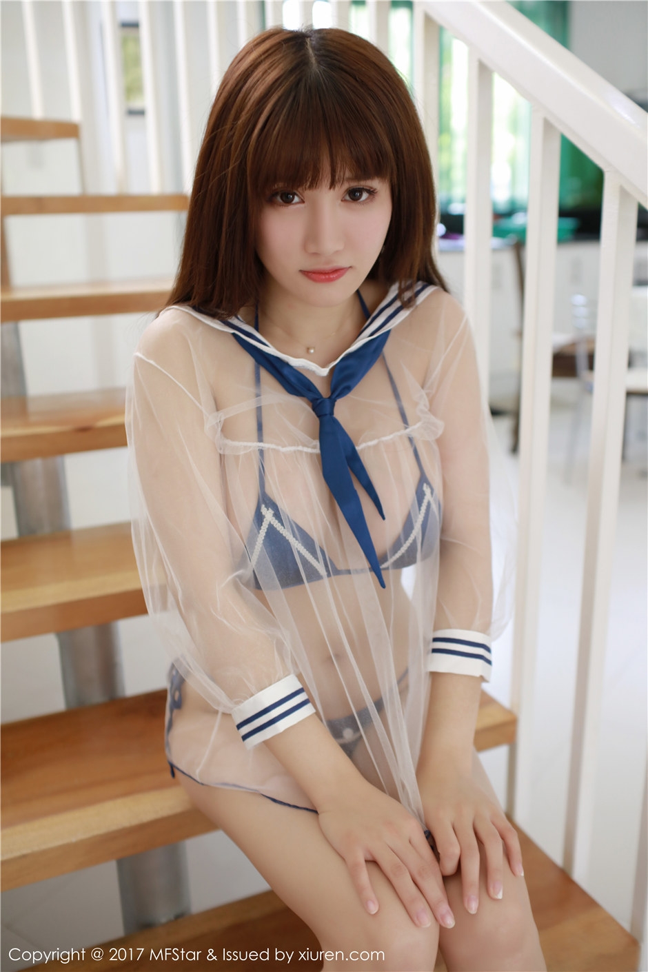 肚兜真空大奶少妇傲娇萌萌Vivian丁字裤诱惑写真