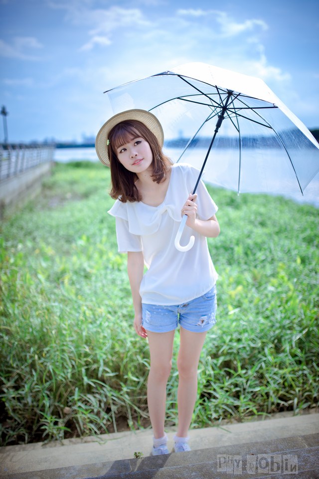 小清新热裤美女户外唯美写真集