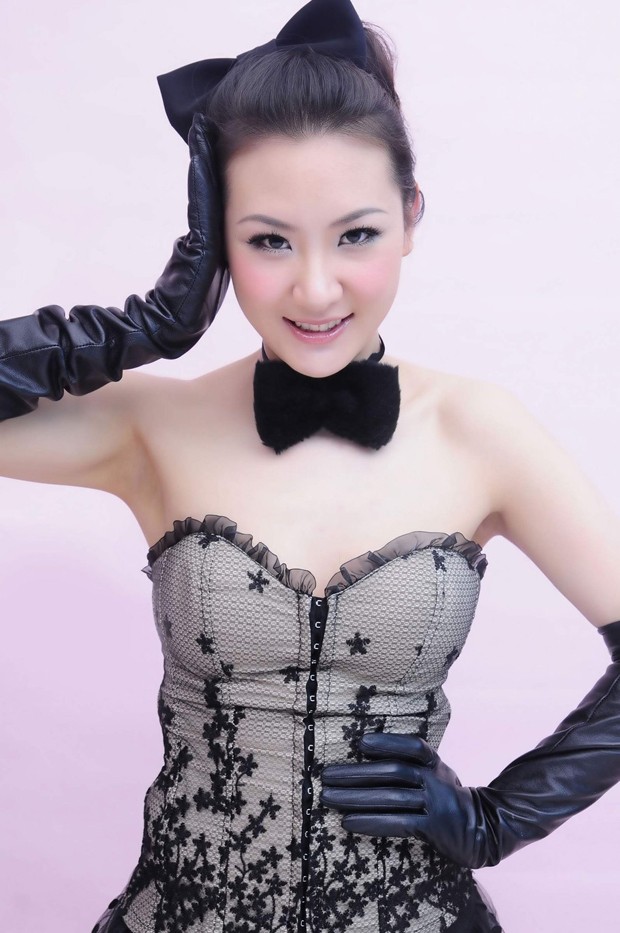 影视明星广告模特北影校花徐嘉阳诱人写真