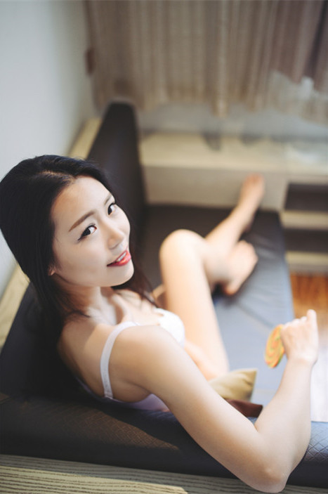 性感越南美女清纯诱惑浴室写真