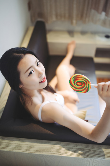 性感越南美女清纯诱惑浴室写真