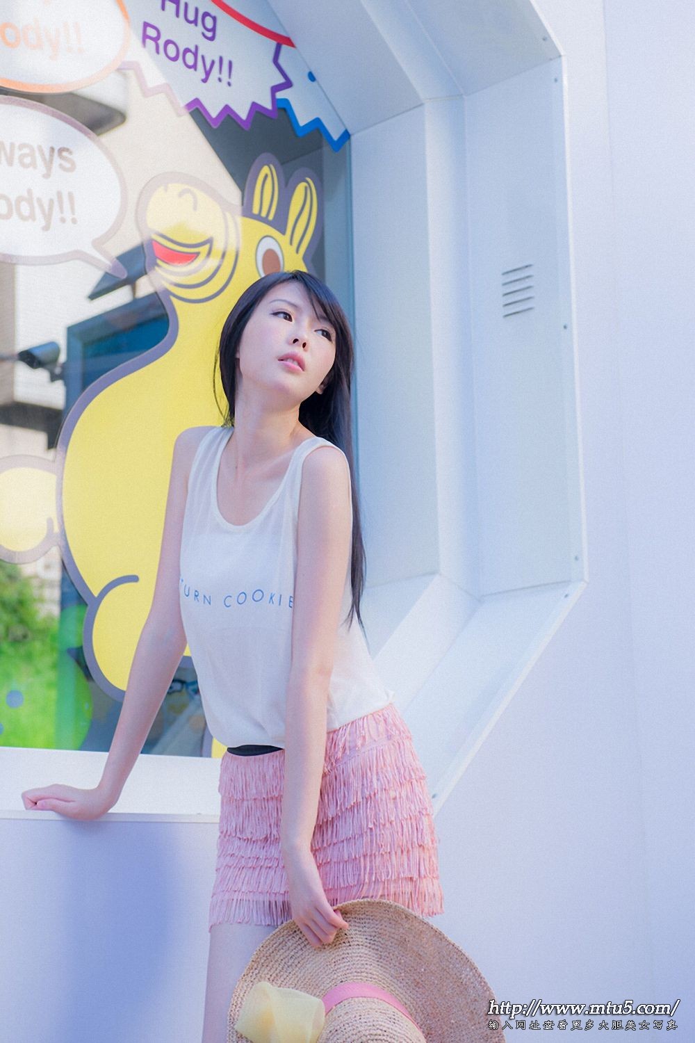 超漂亮台湾清纯校花艺术照