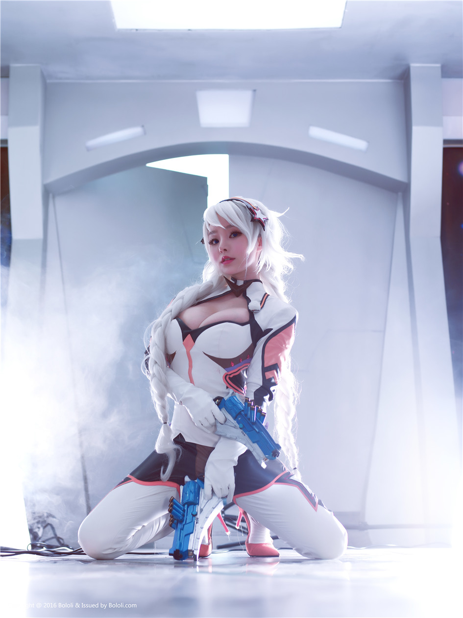 宅男女神柳侑绮COS巨乳妖媚御姐