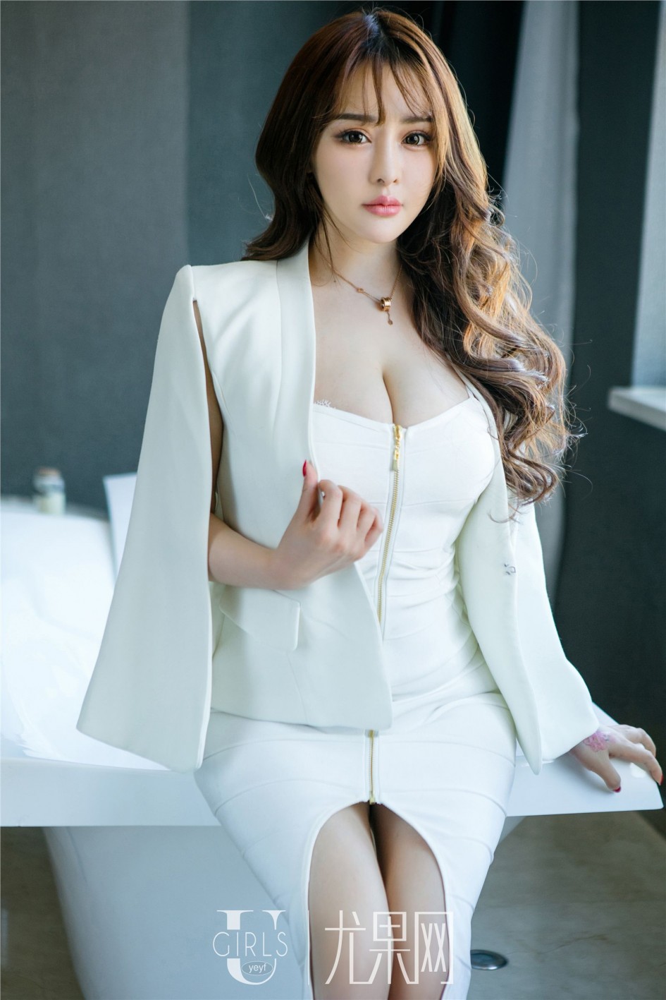 美女乳神金baby波涛胸涌扰动宅男的心