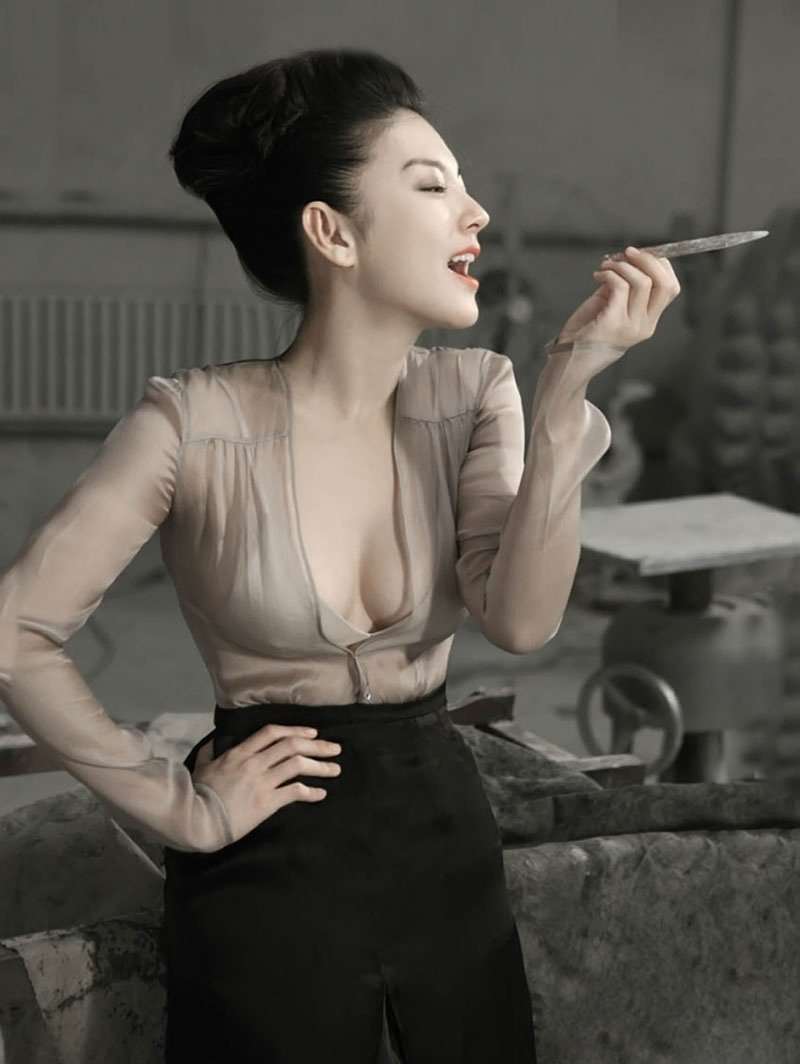 御姐张雨绮明星人体艺术图片气场全开