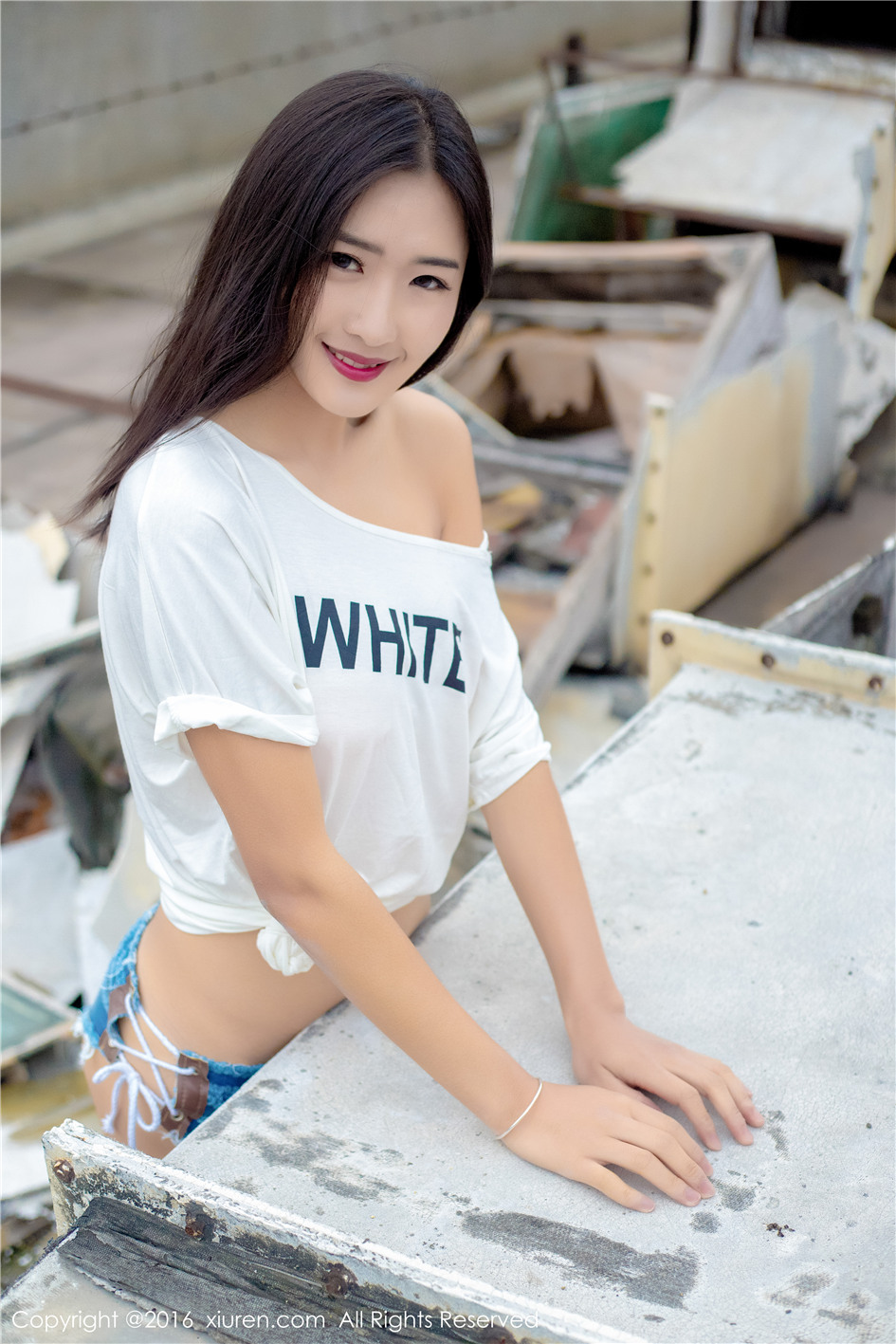 牛仔裤美臀性感宝贝周琰琳LIN细腰盈盈让人陶醉