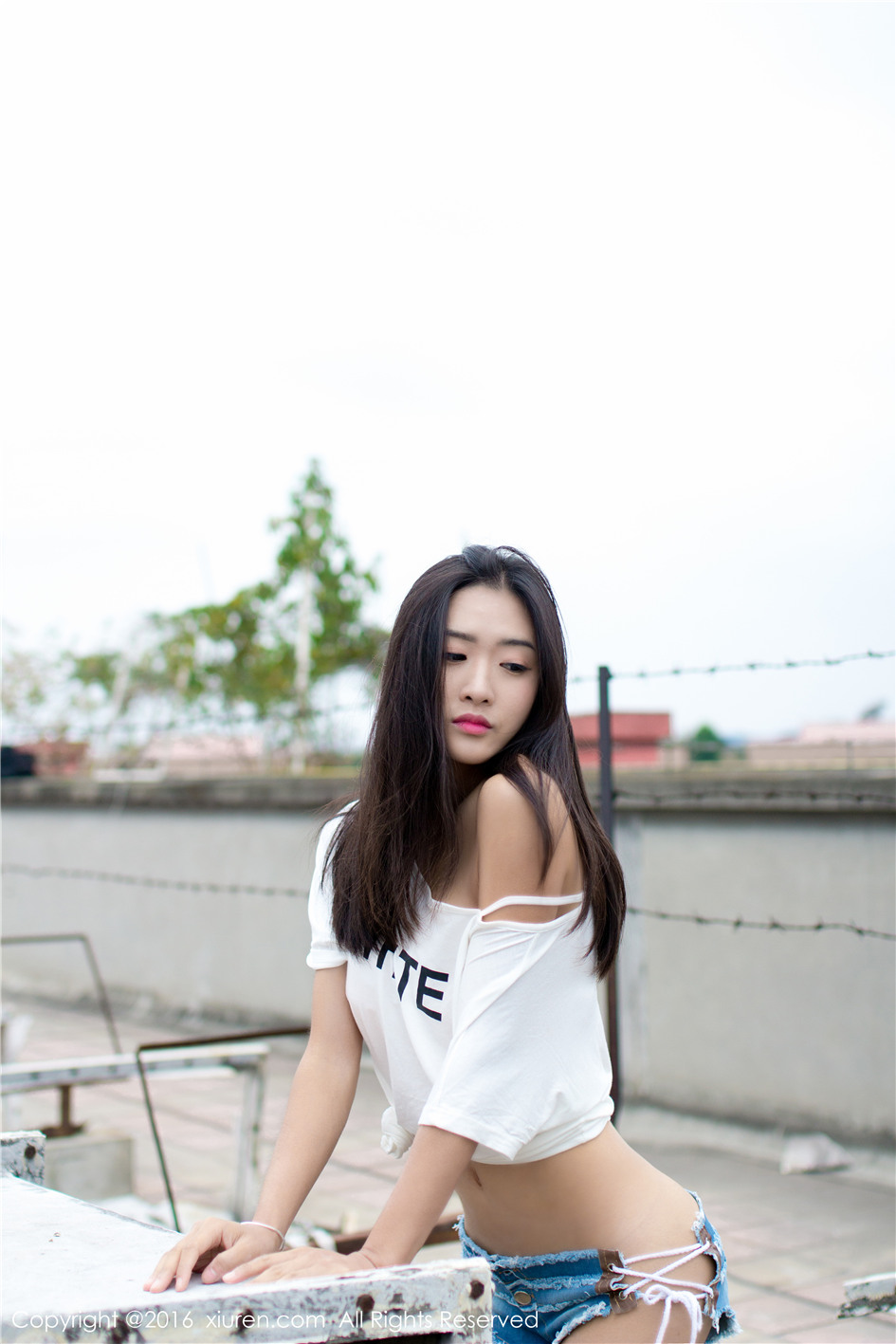 牛仔裤美臀性感宝贝周琰琳LIN细腰盈盈让人陶醉