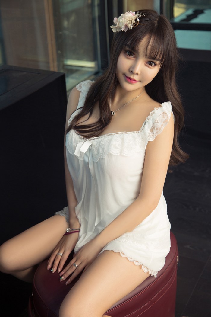 童颜巨乳Wendy绝美胴体展现高冷诱惑