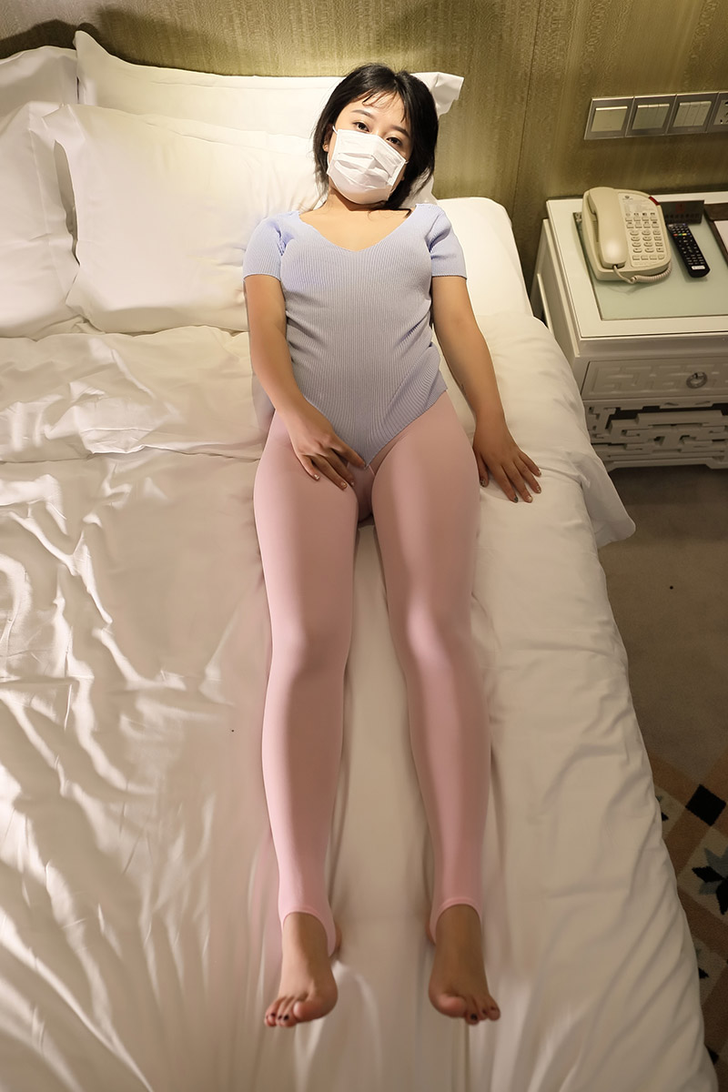 小清新美女扭动娇躯美臀极致诱人