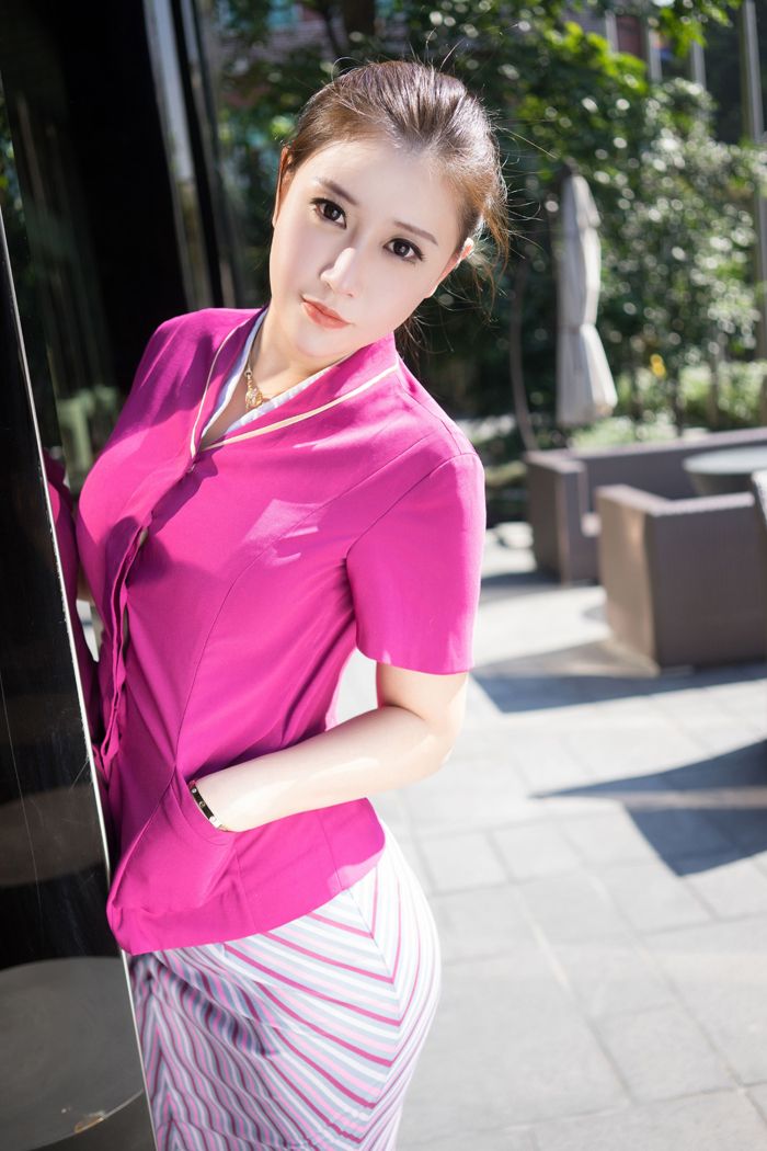 丰乳肥臀性感美眉陆瓷人体艺术写真