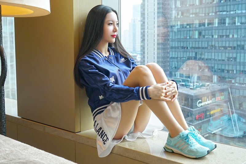 性感少妇慕羽茜自摸美乳姿势诱人图片大全