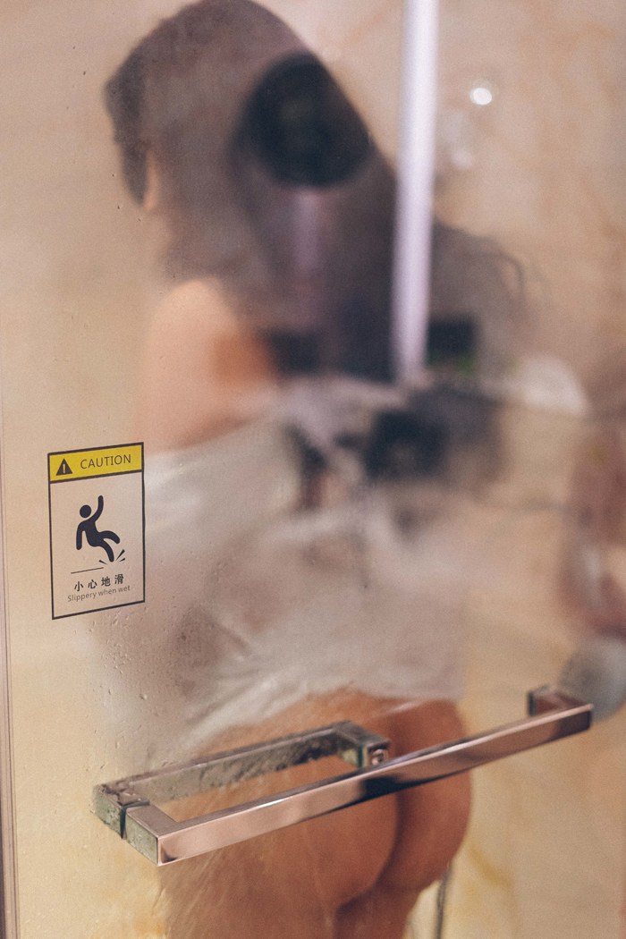 心妍公主丰满沐浴照袒胸露乳让人欲罢不能