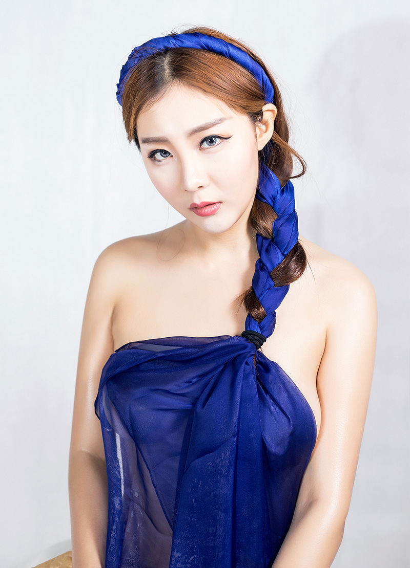 性感女神全裸写真酥软身体让人血脉膨胀