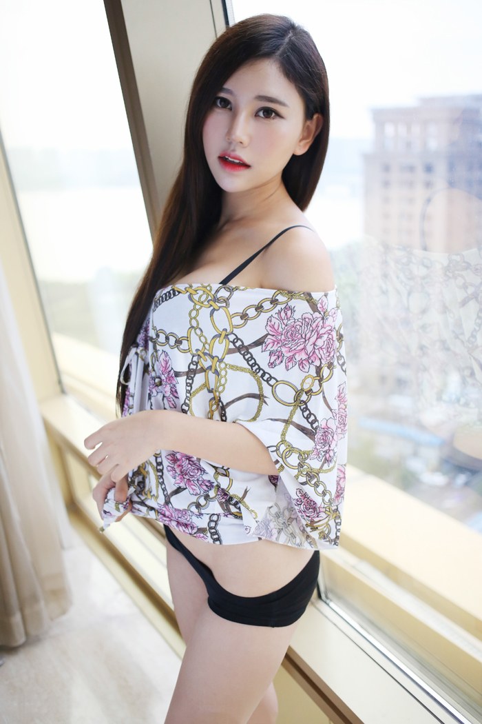 一代玉女楚楚圆润美乳白嫩肌肤迷人写真集