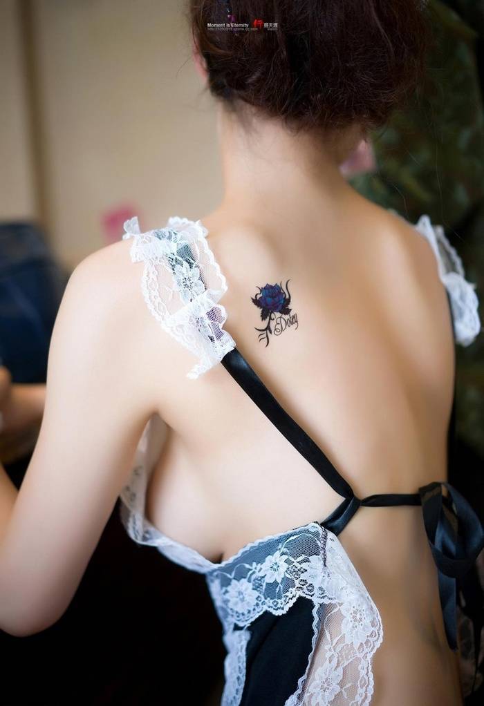 性感女仆厨房高清诱人写真私房照