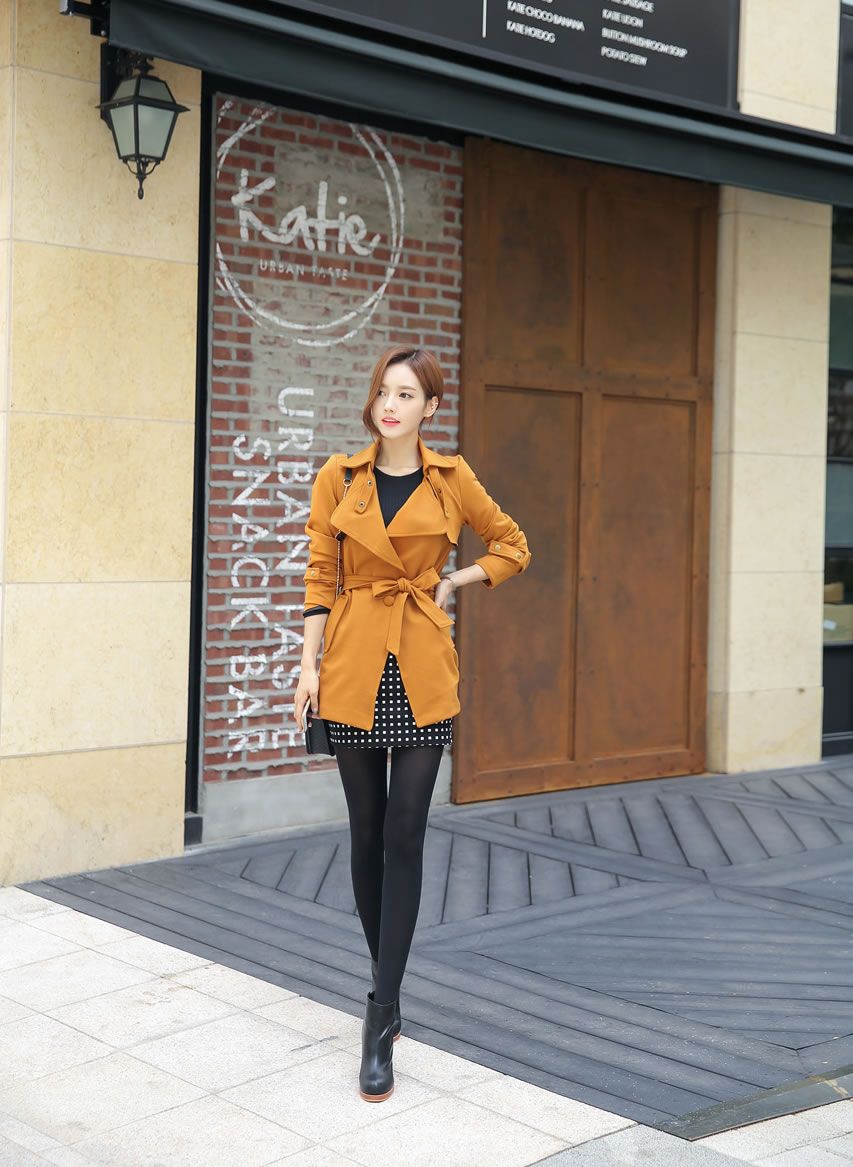 韩国性感女神孙允珠黑丝美腿超短裙小清新长发飘飘街拍