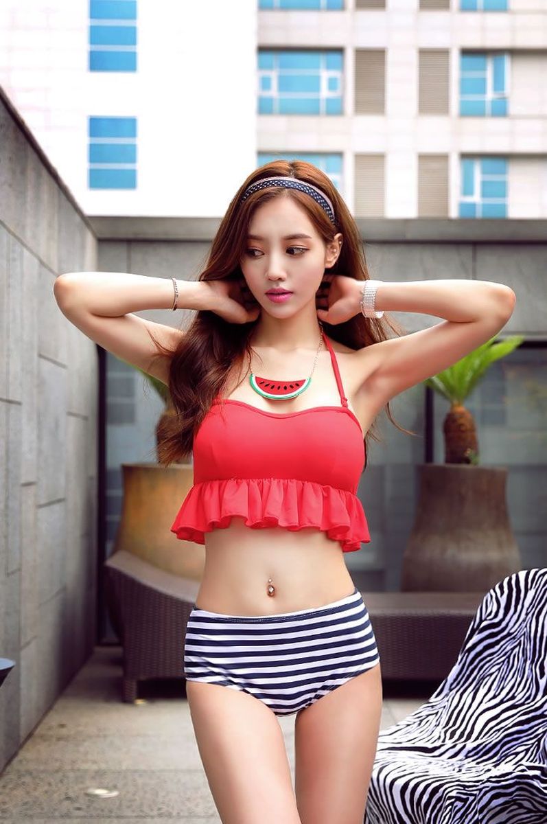 韩国气质网拍女神孙允珠泳装比基尼内衣诱惑福利写真美图