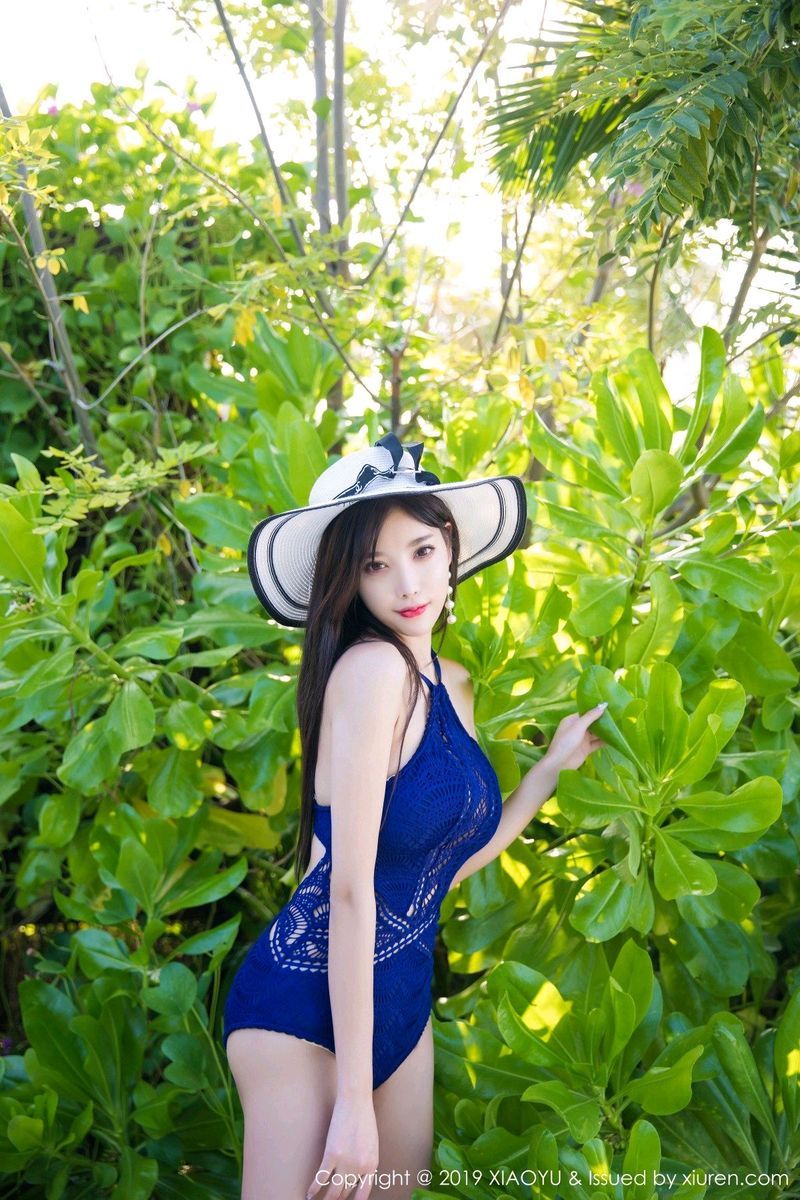 语画界性感女神杨晨晨sugar镂空内衣薄纱吊裙马尔代夫旅拍