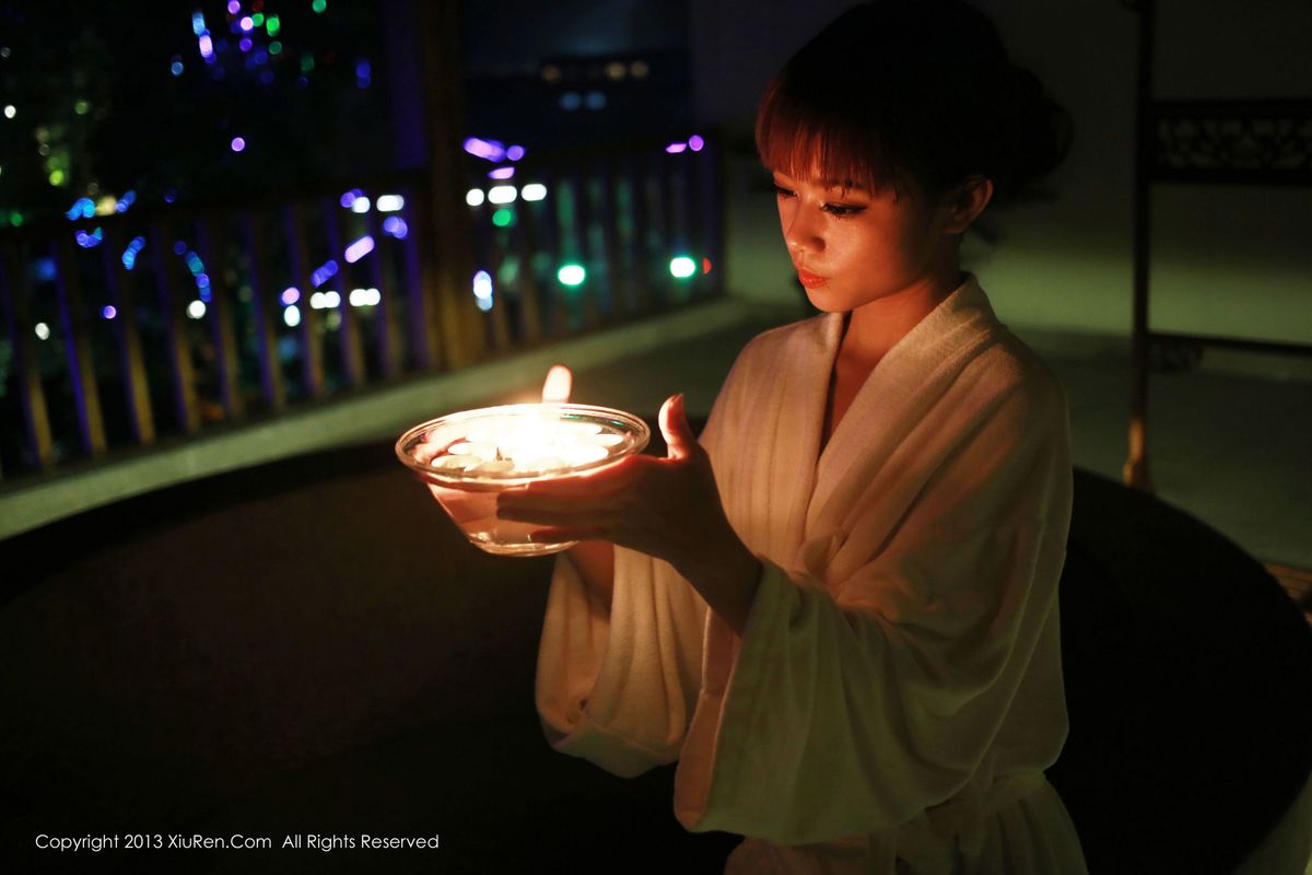 秀人网性感美女Toro羽住沙滩比基尼浴室情趣内衣诱惑美图