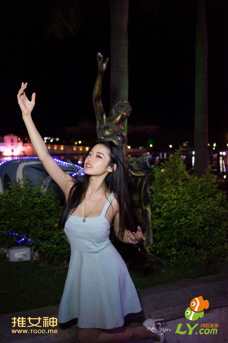 推女神美女模特李凯诗luvian比基尼青花瓷内衣诱惑沙巴旅拍