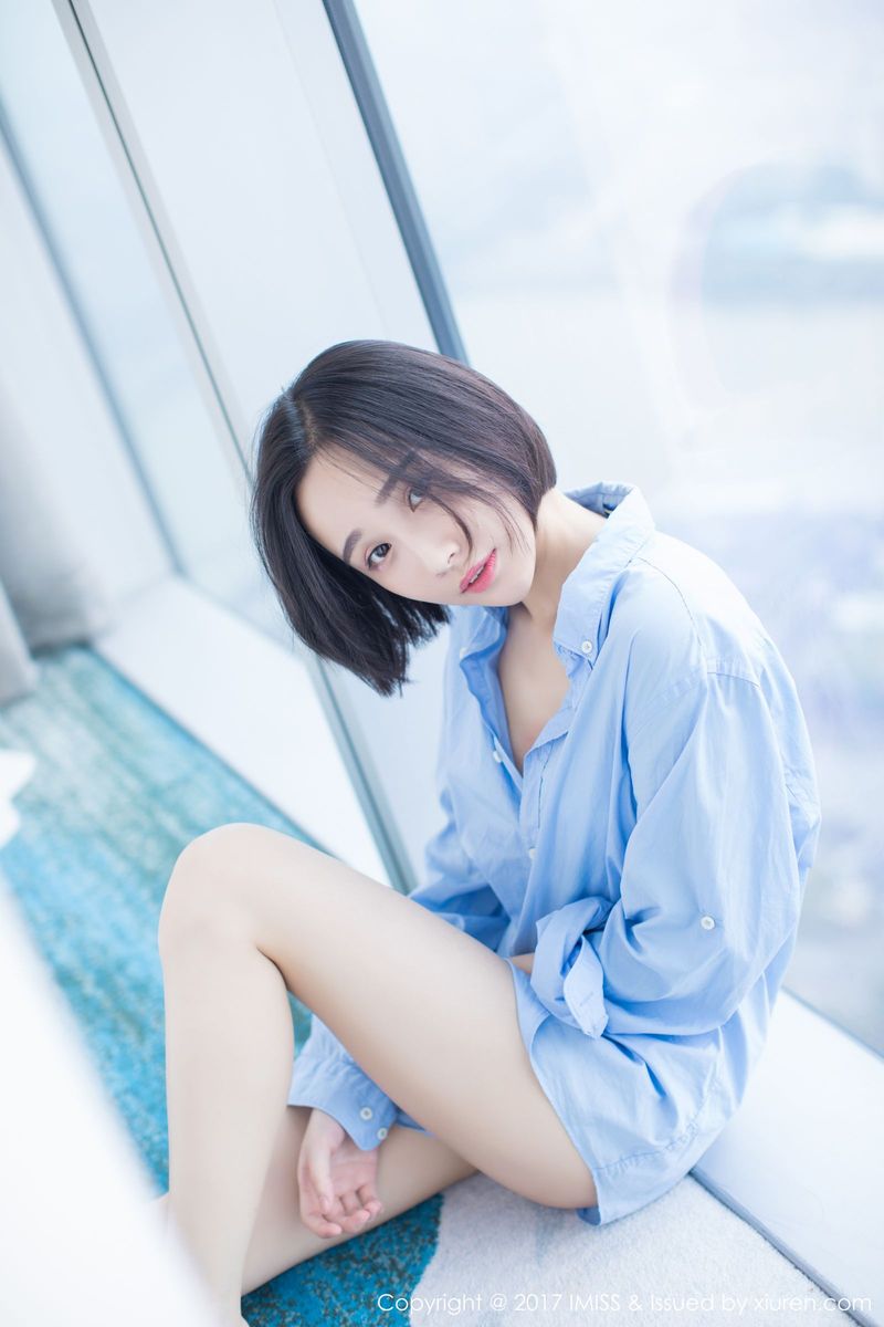 爱蜜社新人美女模特莉雅Livia水润清新诗情画意养眼写真