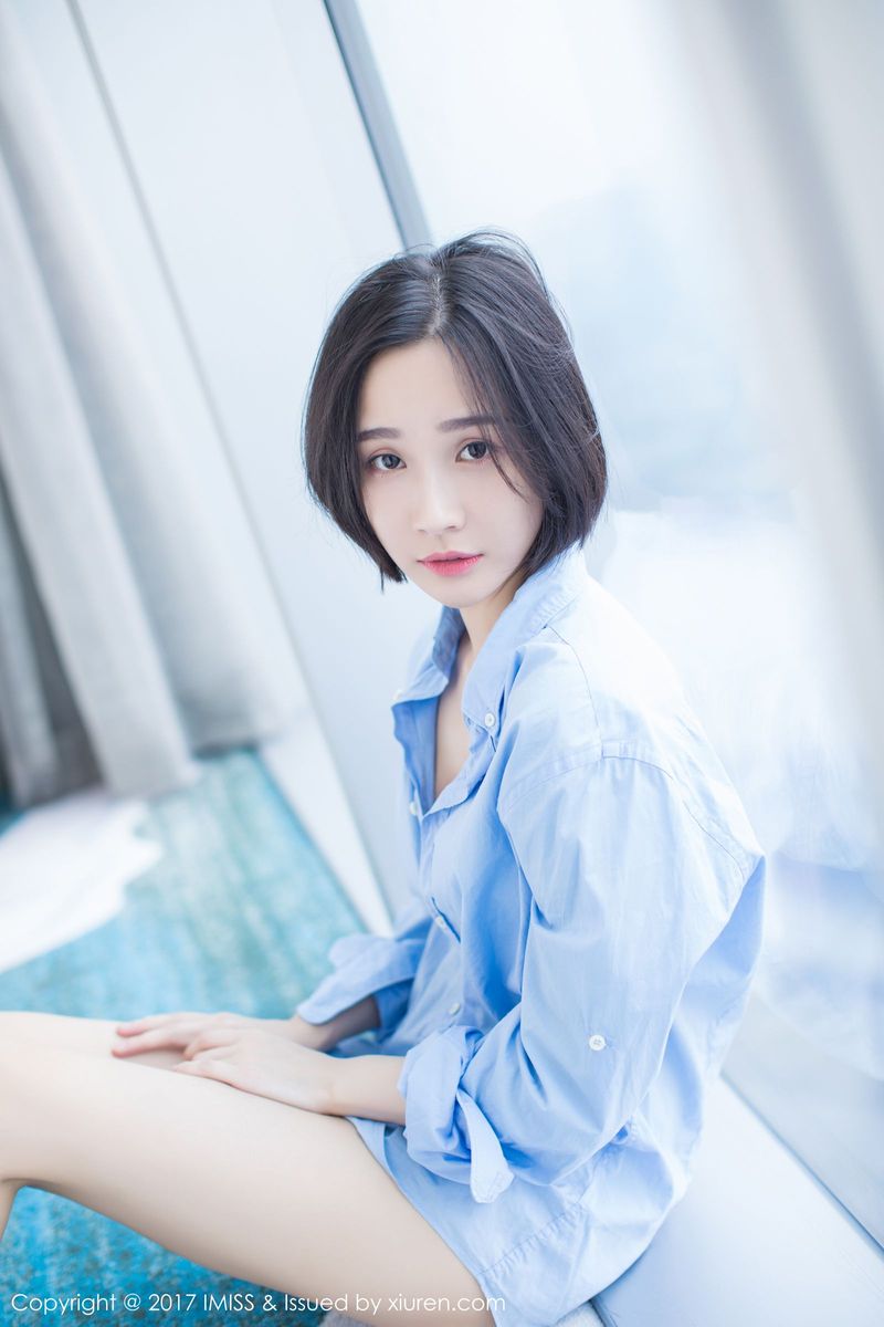 爱蜜社新人美女模特莉雅Livia水润清新诗情画意养眼写真