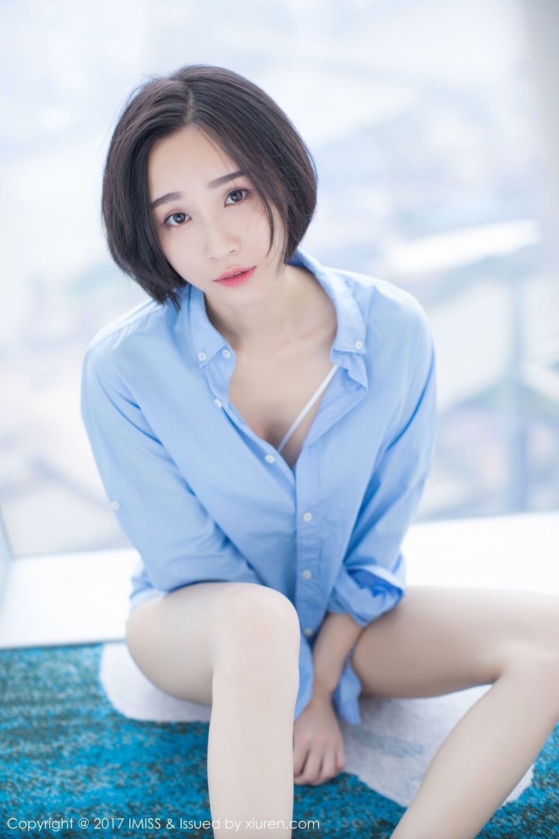爱蜜社新人美女模特莉雅Livia水润清新诗情画意养眼写真