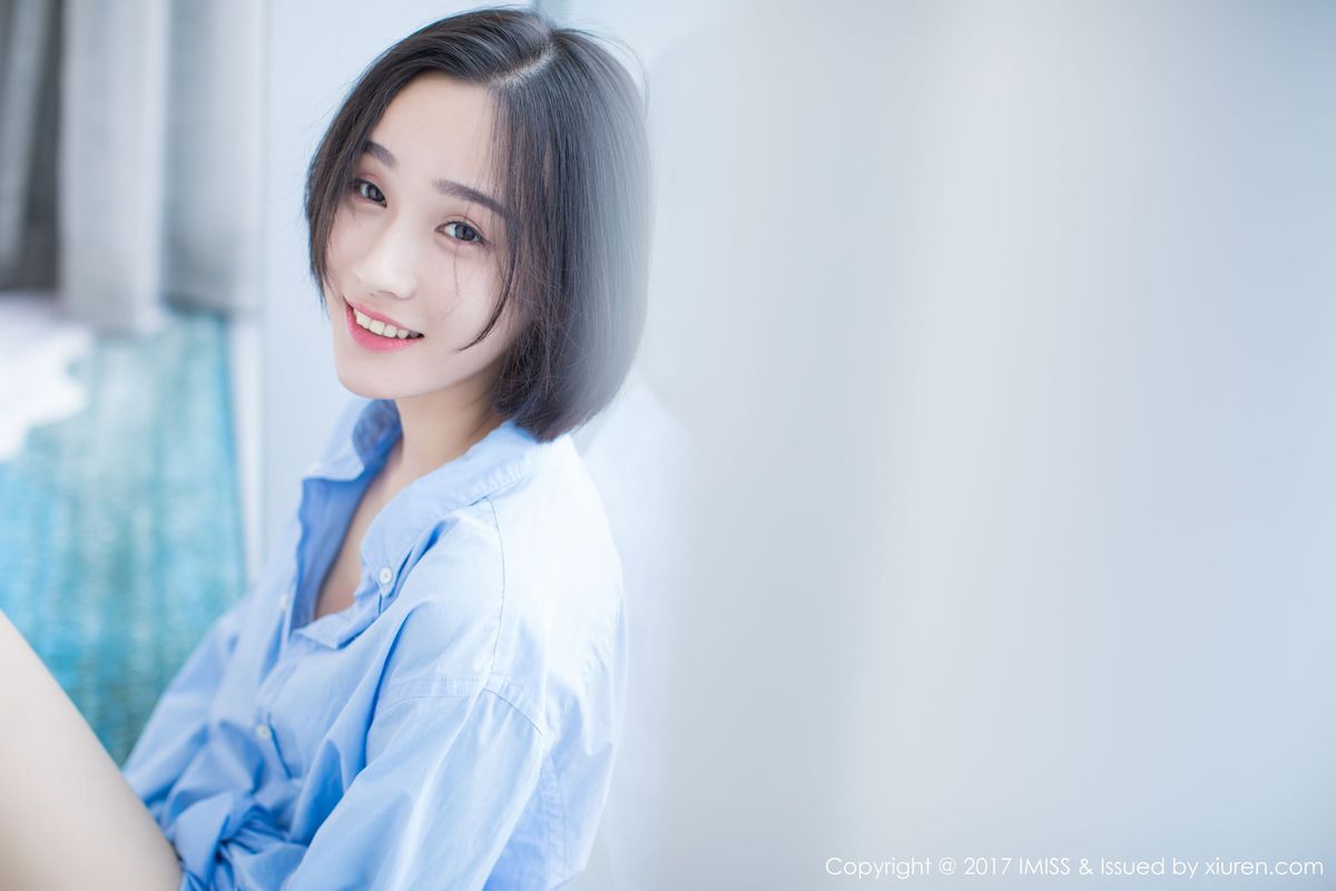 爱蜜社新人美女模特莉雅Livia水润清新诗情画意养眼写真