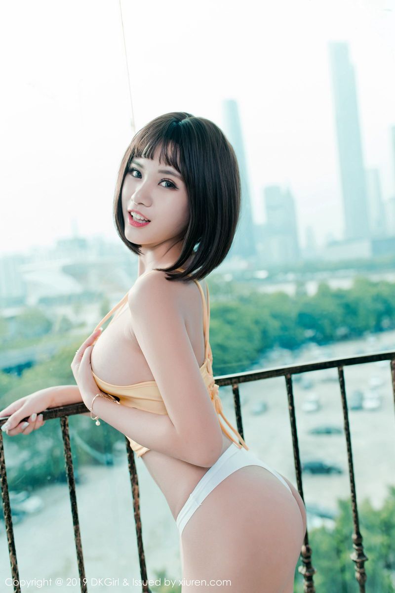 御女郎美女模特萌宝儿BoA童颜巨乳美腿翘臀真空性感写真